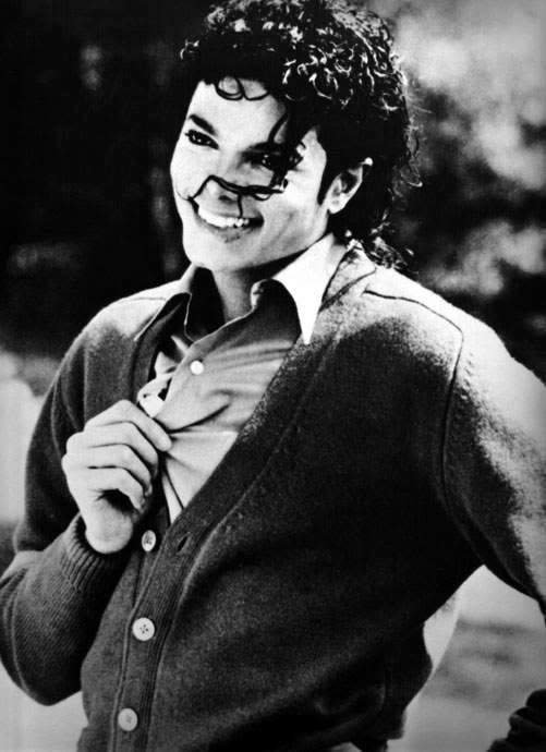 226682_129800993761569_126258774115791_202955_1738120_n Michael Jackson Fashion: How the King of Pop Set Trends photo 6