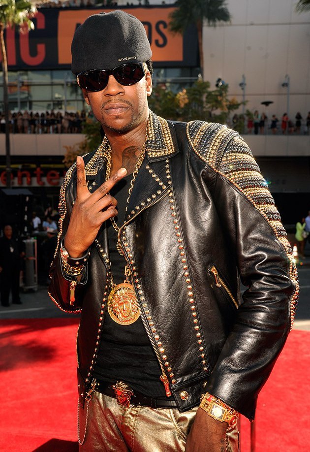 2Chainz-jpg_002549 VMAS 2012 Red Carpet photo 4