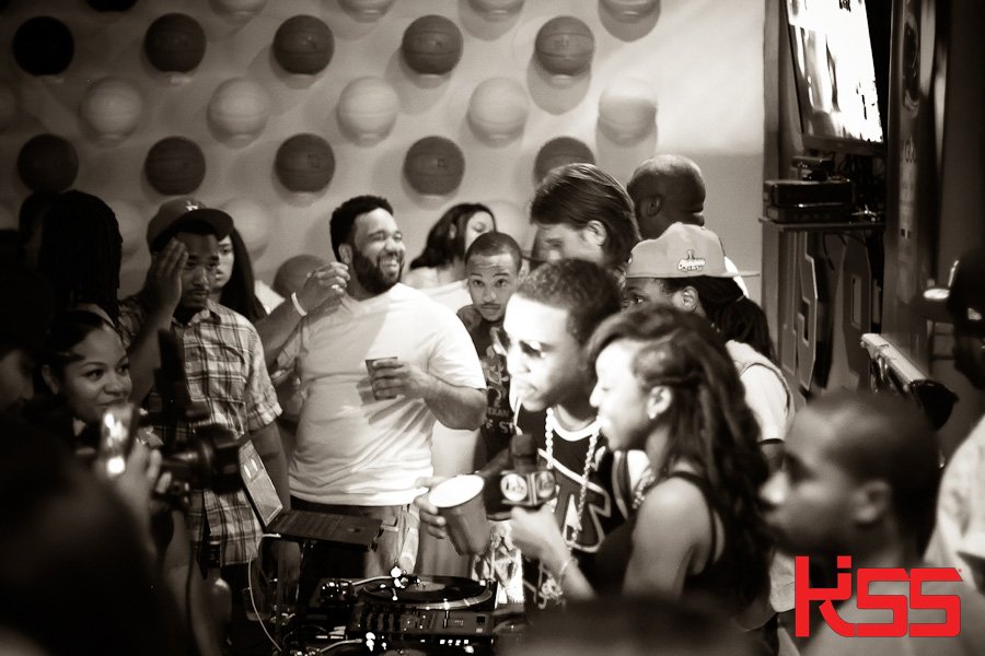 JEREMIH "Late Nights" Mixtape event photo 17
